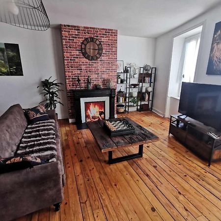 Bel Appartement De 1 A 7 Personnes アンベール エクステリア 写真