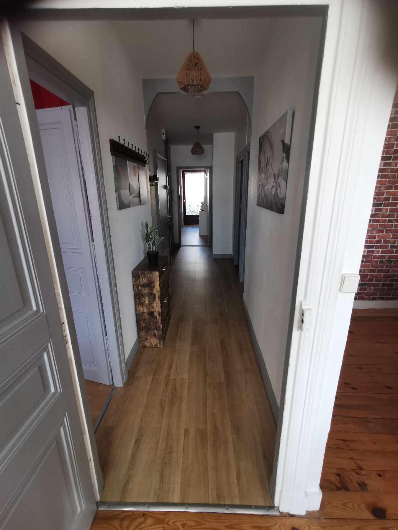 Bel Appartement De 1 A 7 Personnes アンベール エクステリア 写真
