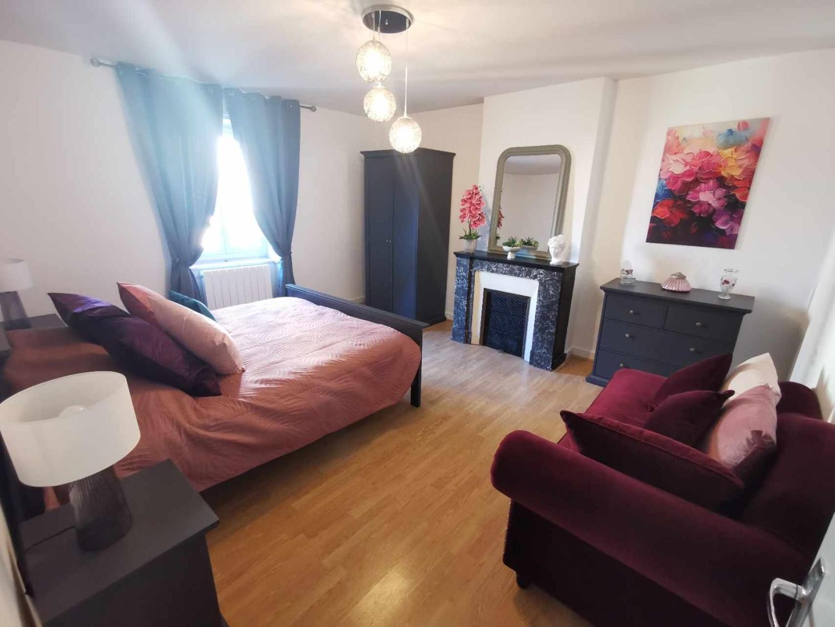 Bel Appartement De 1 A 7 Personnes アンベール エクステリア 写真