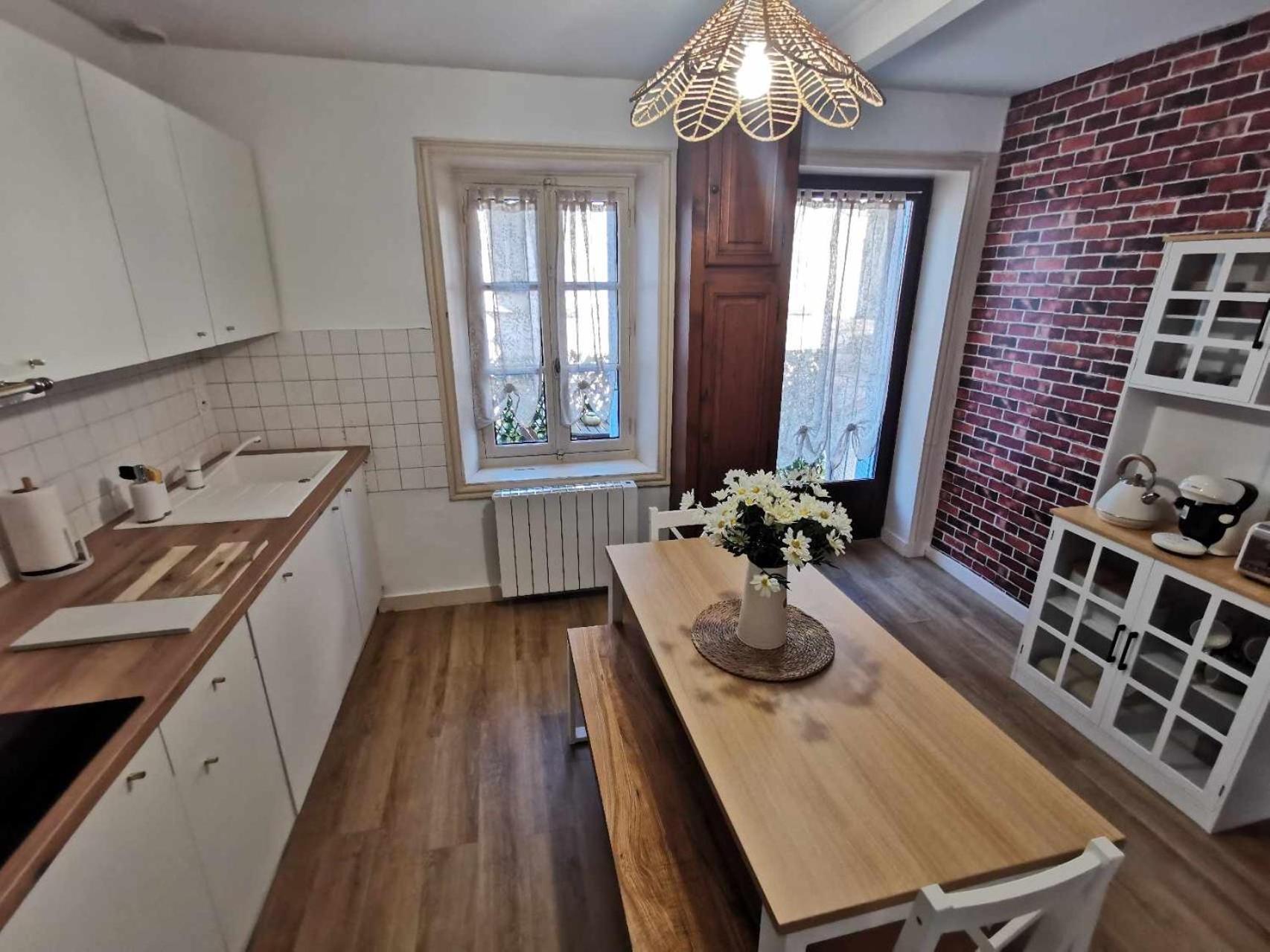 Bel Appartement De 1 A 7 Personnes アンベール エクステリア 写真
