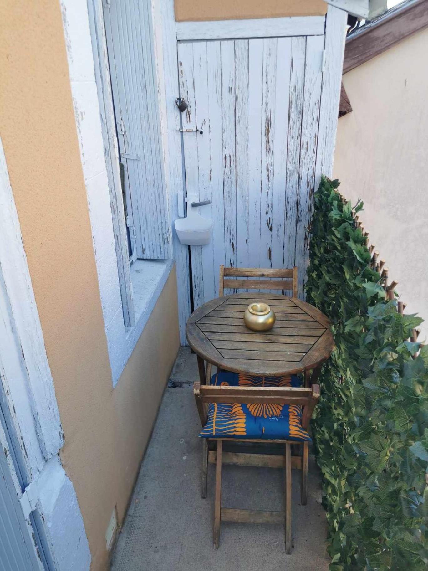 Bel Appartement De 1 A 7 Personnes アンベール エクステリア 写真